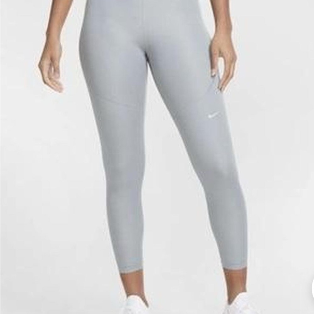 Nike Gray High-Waisted Leggings for Athleisure